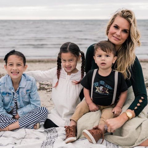Jackie Ibanez with her kids at the beach.