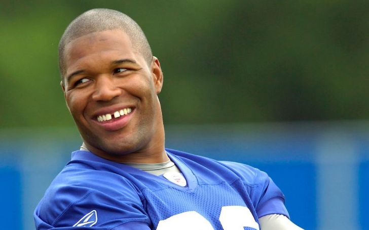 A photo of Michael Strahan.