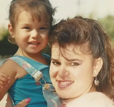 Jenni Rivera with her eldest daughter, Chiquis Rivera.